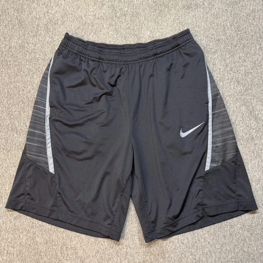 Nike Mens Dri-FIT Athletic Basketball Shorts Black Grey 645343-010 Size M